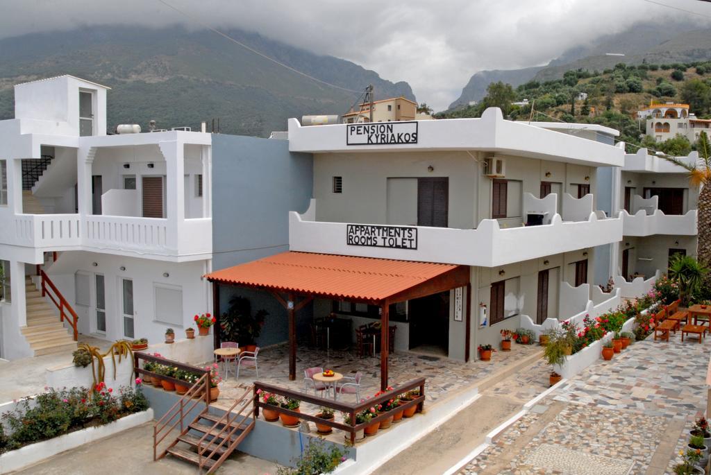 Pension Kyriakos ปลาเกียส ภายนอก รูปภาพ