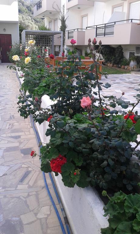 Pension Kyriakos ปลาเกียส ภายนอก รูปภาพ